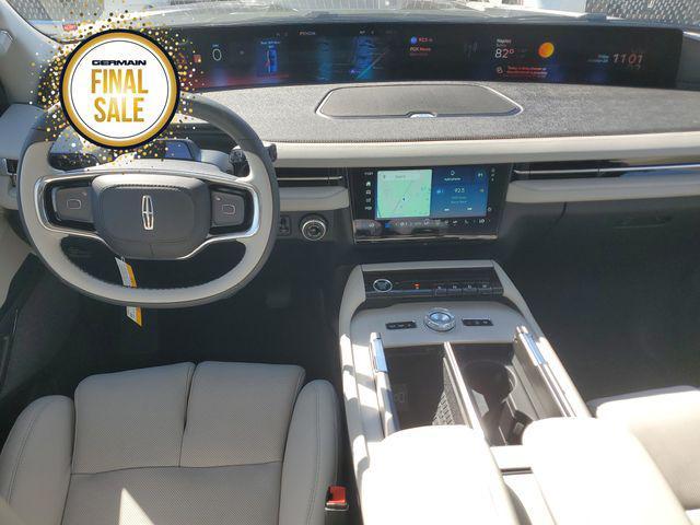 new 2025 Lincoln Navigator car, priced at $105,080