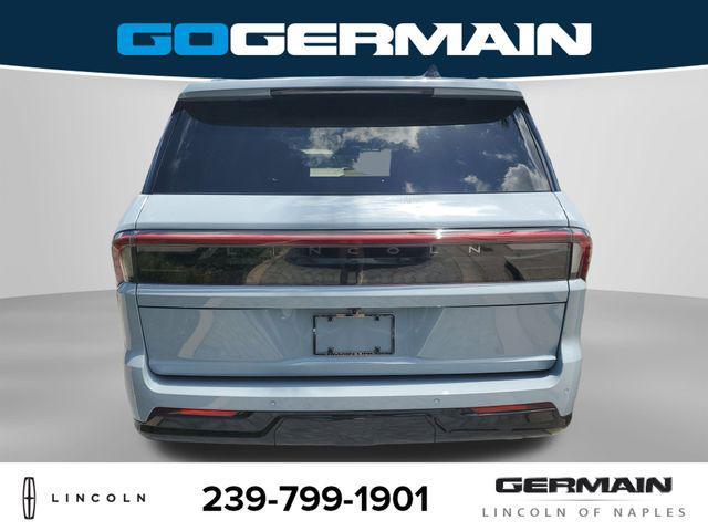 new 2025 Lincoln Navigator car, priced at $102,690