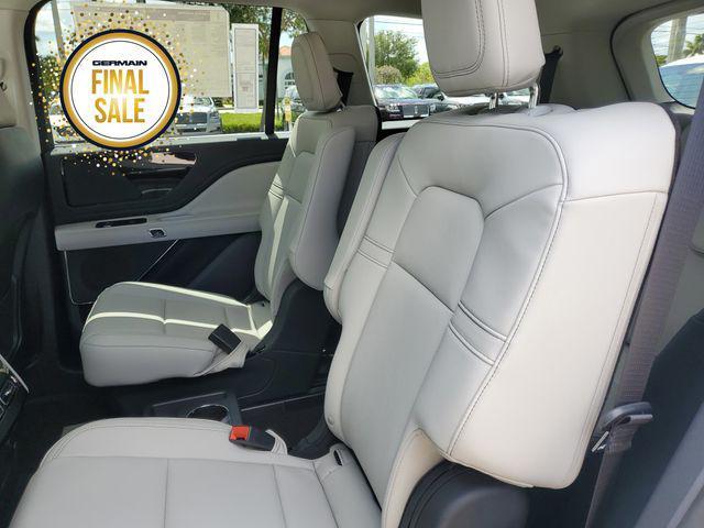 new 2025 Lincoln Aviator car, priced at $56,825