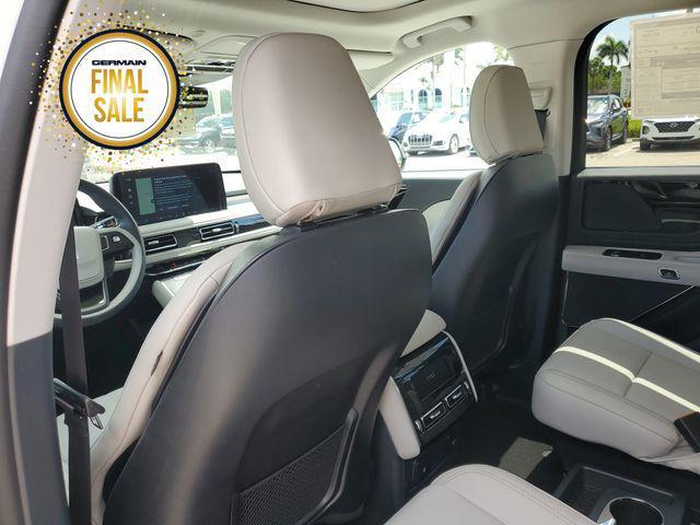 new 2025 Lincoln Aviator car, priced at $56,825