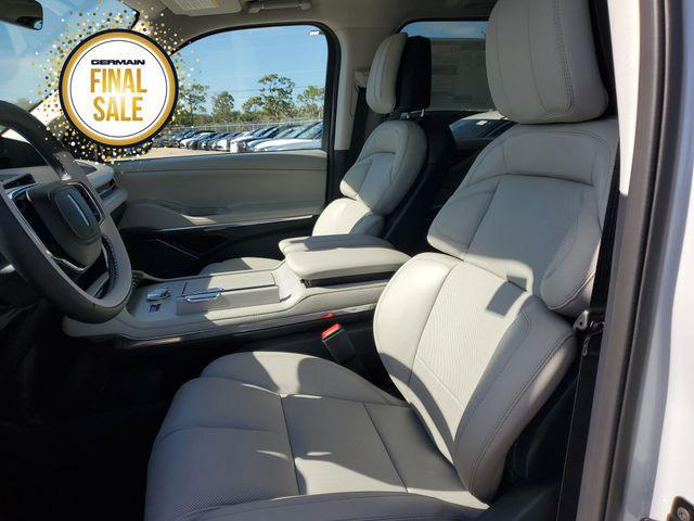 new 2025 Lincoln Navigator car, priced at $107,830