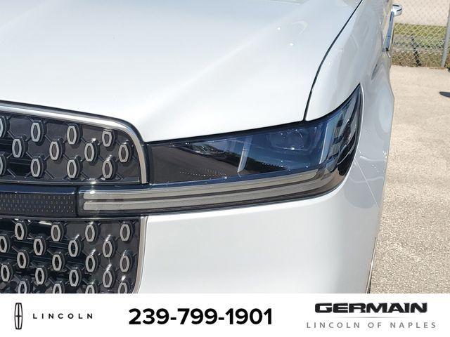 new 2025 Lincoln Navigator car, priced at $108,830