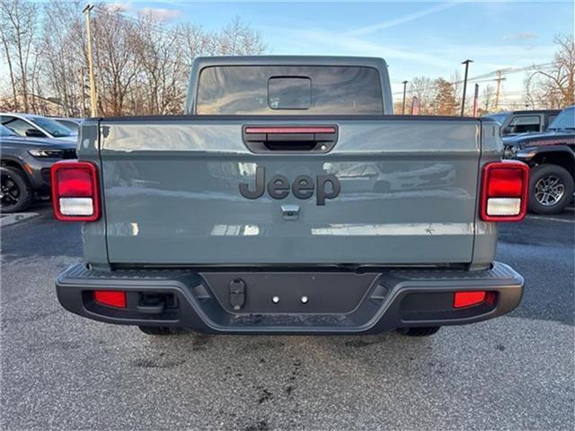 new 2026 Jeep Gladiator car, priced at $50,420