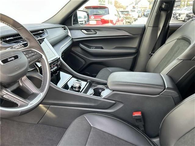 new 2025 Jeep Grand Cherokee car, priced at $44,635