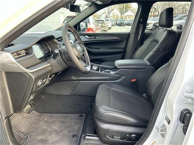 new 2025 Jeep Grand Cherokee car, priced at $44,635