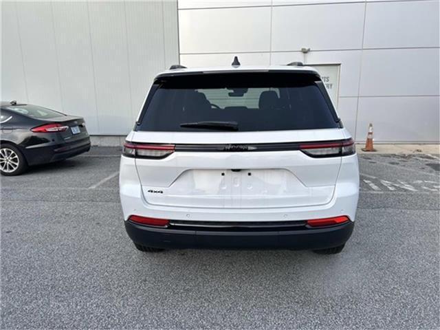 new 2025 Jeep Grand Cherokee car, priced at $44,635