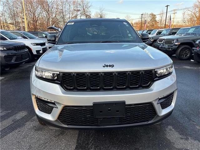 new 2025 Jeep Grand Cherokee car, priced at $50,485