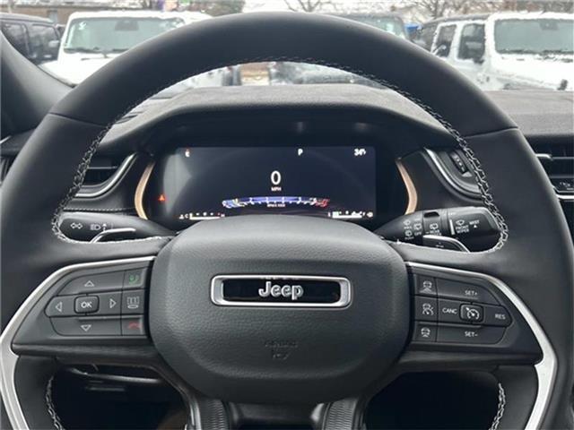 new 2025 Jeep Grand Cherokee car, priced at $44,635