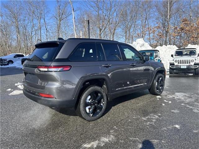 new 2025 Jeep Grand Cherokee car, priced at $44,625