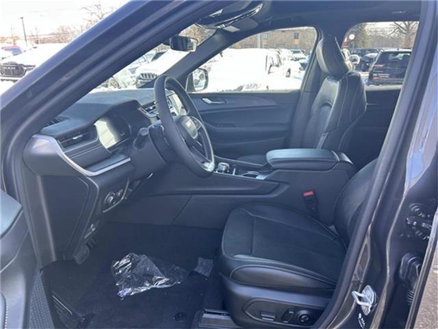 new 2025 Jeep Grand Cherokee car, priced at $44,625