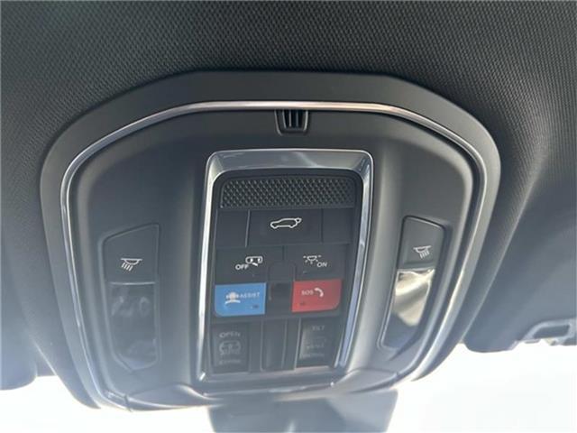 new 2025 Jeep Grand Cherokee car, priced at $44,625