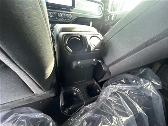 new 2025 Jeep Wrangler car, priced at $51,665