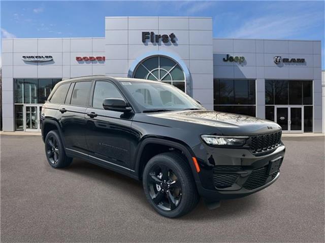 new 2025 Jeep Grand Cherokee car, priced at $44,625