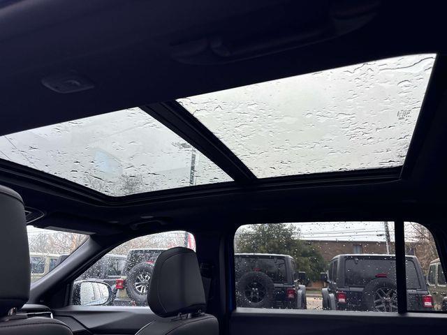 new 2026 Jeep Cherokee car, priced at $46,215