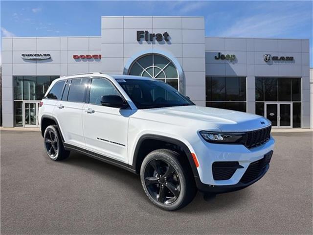 new 2025 Jeep Grand Cherokee car, priced at $44,030