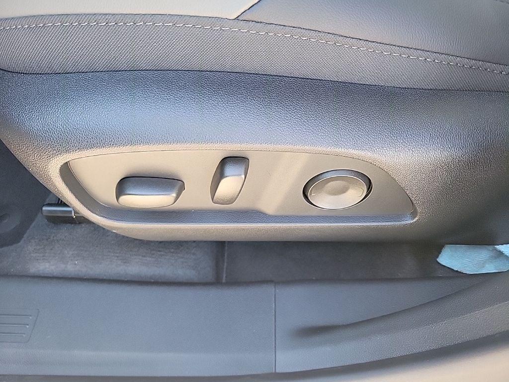 new 2026 Chevrolet Equinox car, priced at $31,155