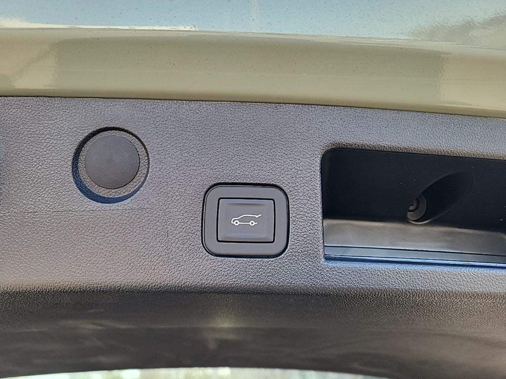 new 2026 Chevrolet Equinox car, priced at $31,155