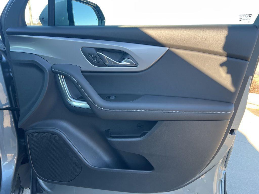 new 2026 Chevrolet Blazer car, priced at $35,064