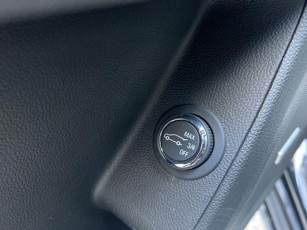 used 2022 Chevrolet Traverse car, priced at $30,500