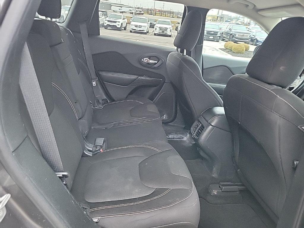 used 2015 Jeep Cherokee car, priced at $8,800