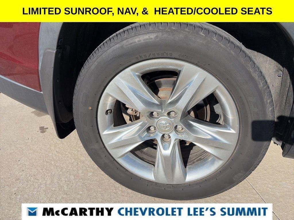 used 2015 Toyota Highlander car, priced at $21,500