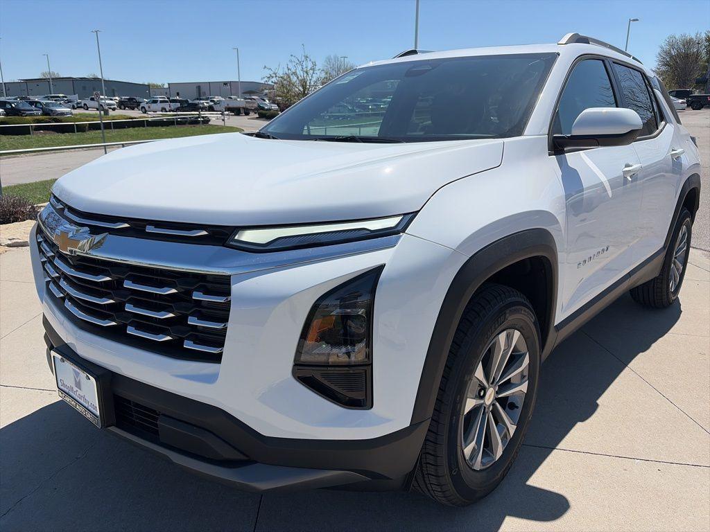 new 2026 Chevrolet Equinox car, priced at $34,459