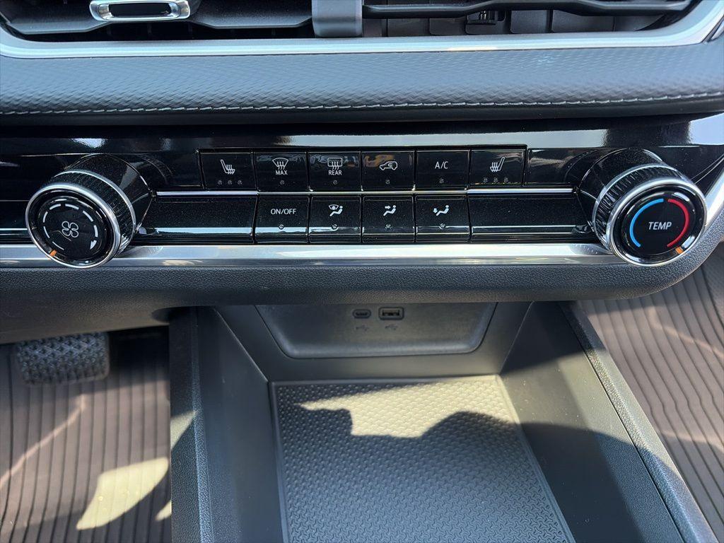 new 2026 Chevrolet Equinox car, priced at $34,459