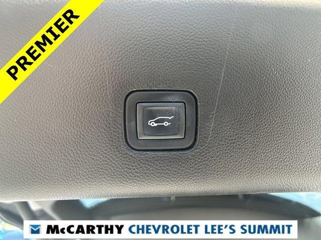 2018 Iridescent Pearl Tricoat Chevrolet Traverse