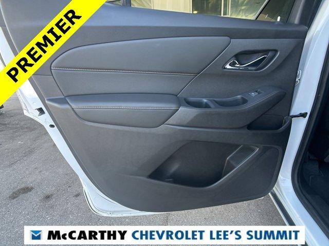 2018 Iridescent Pearl Tricoat Chevrolet Traverse