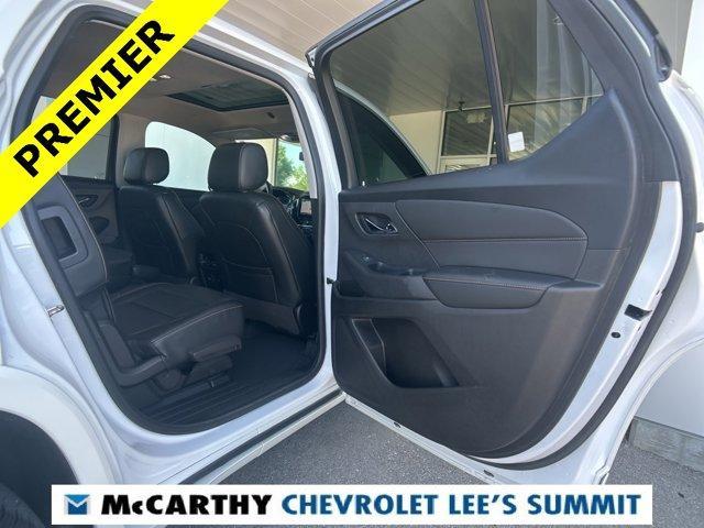 2018 Iridescent Pearl Tricoat Chevrolet Traverse