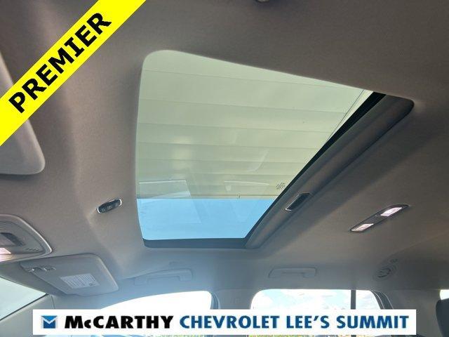 2018 Iridescent Pearl Tricoat Chevrolet Traverse
