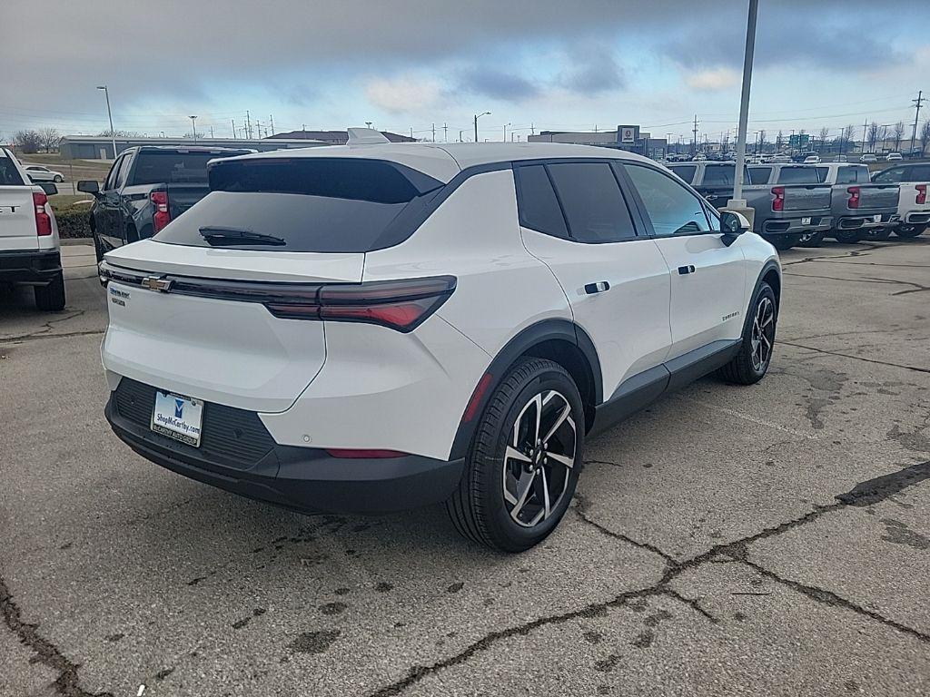 new 2026 Chevrolet Equinox EV car, priced at $27,850