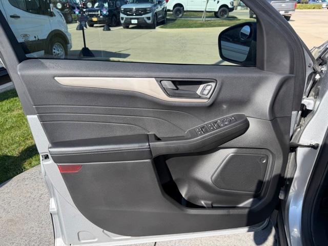 used 2022 Ford Escape car, priced at $17,000