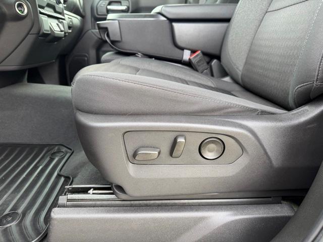 used 2024 Chevrolet Silverado 1500 car, priced at $32,000