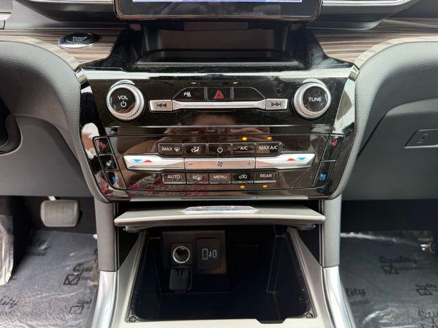 used 2024 Ford Explorer car, priced at $32,000
