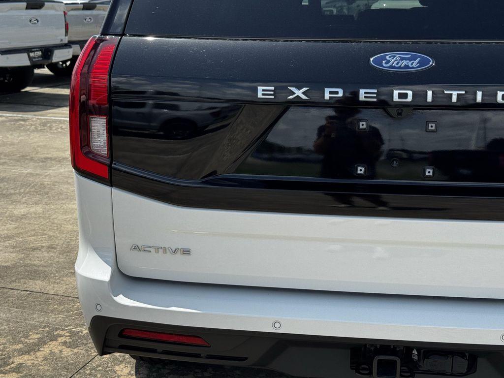 new 2026 Ford Expedition car, priced at $65,220