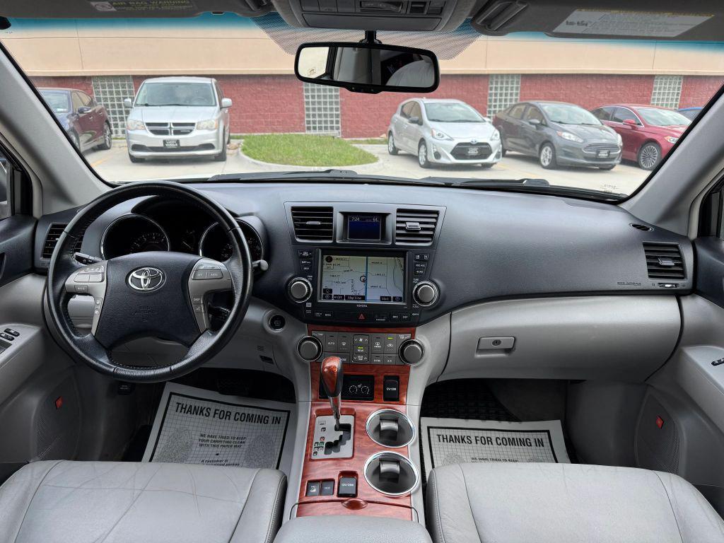 used 2010 Toyota Highlander car, priced at $14,450