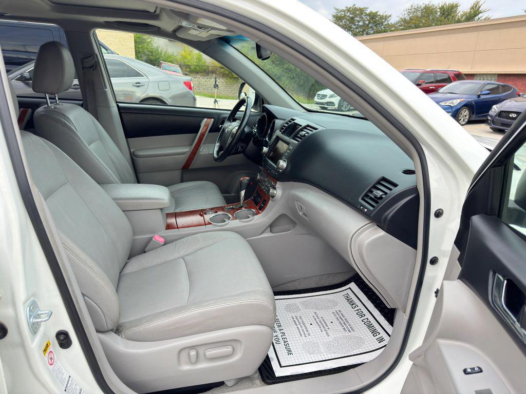 used 2010 Toyota Highlander car, priced at $14,450