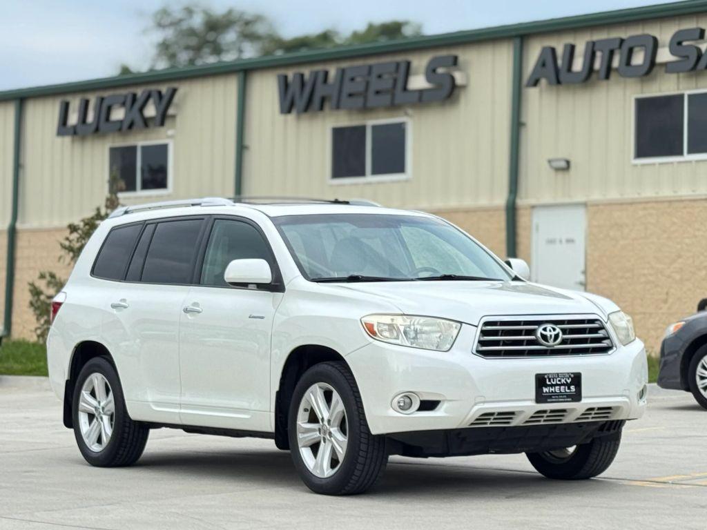 used 2010 Toyota Highlander car, priced at $14,450