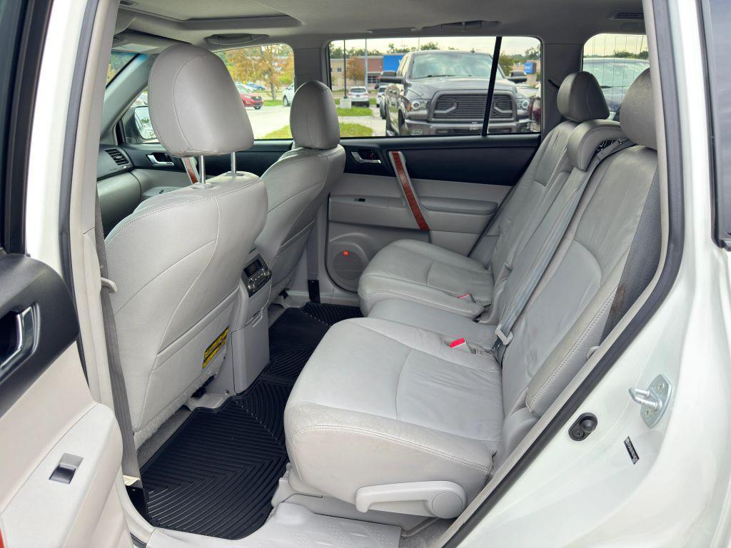 used 2010 Toyota Highlander car, priced at $14,450