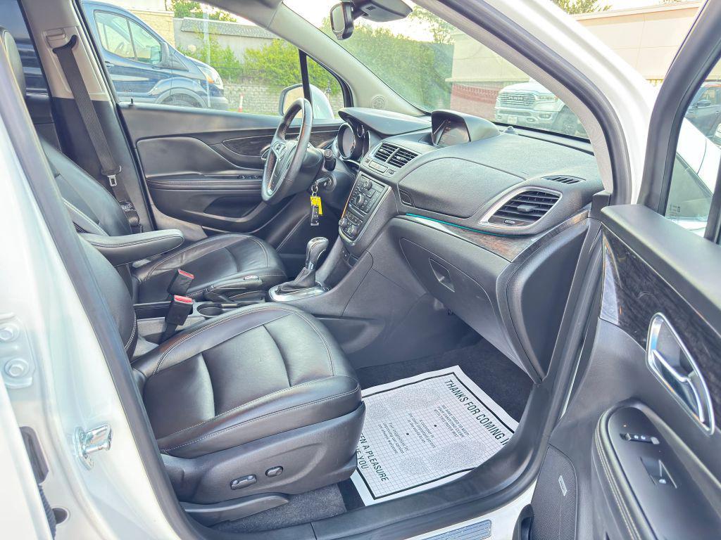 2015 White Pearl Tricoat Buick Encore