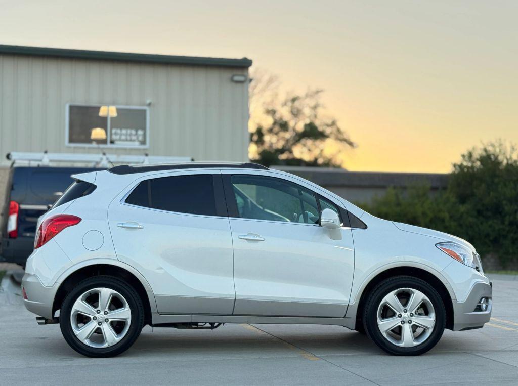 2015 White Pearl Tricoat Buick Encore