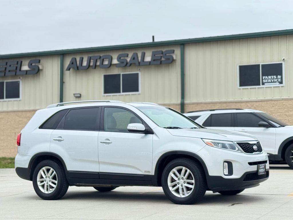used 2015 Kia Sorento car, priced at $9,950