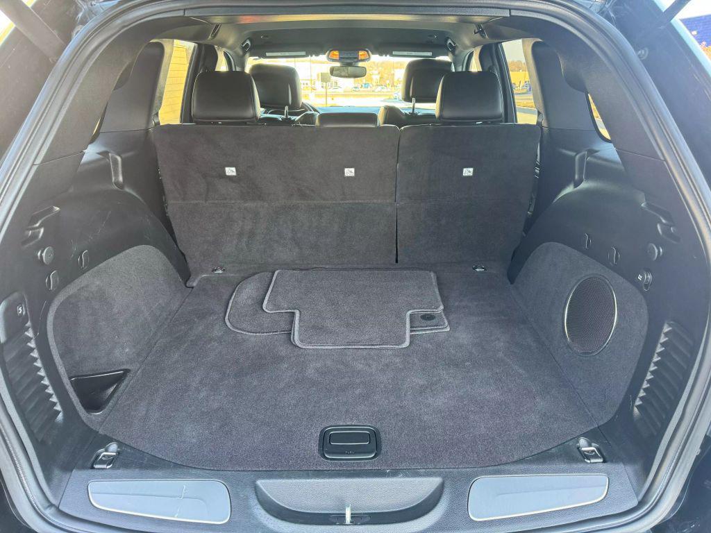 used 2018 Jeep Grand Cherokee car, priced at $19,995