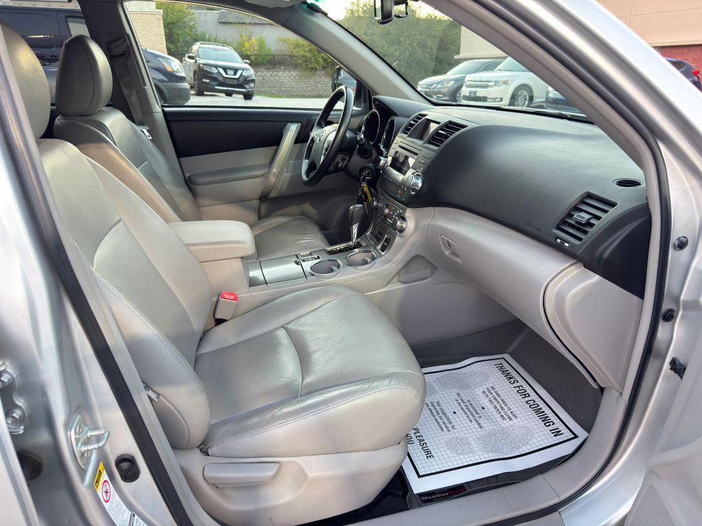 used 2012 Toyota Highlander car, priced at $15,950