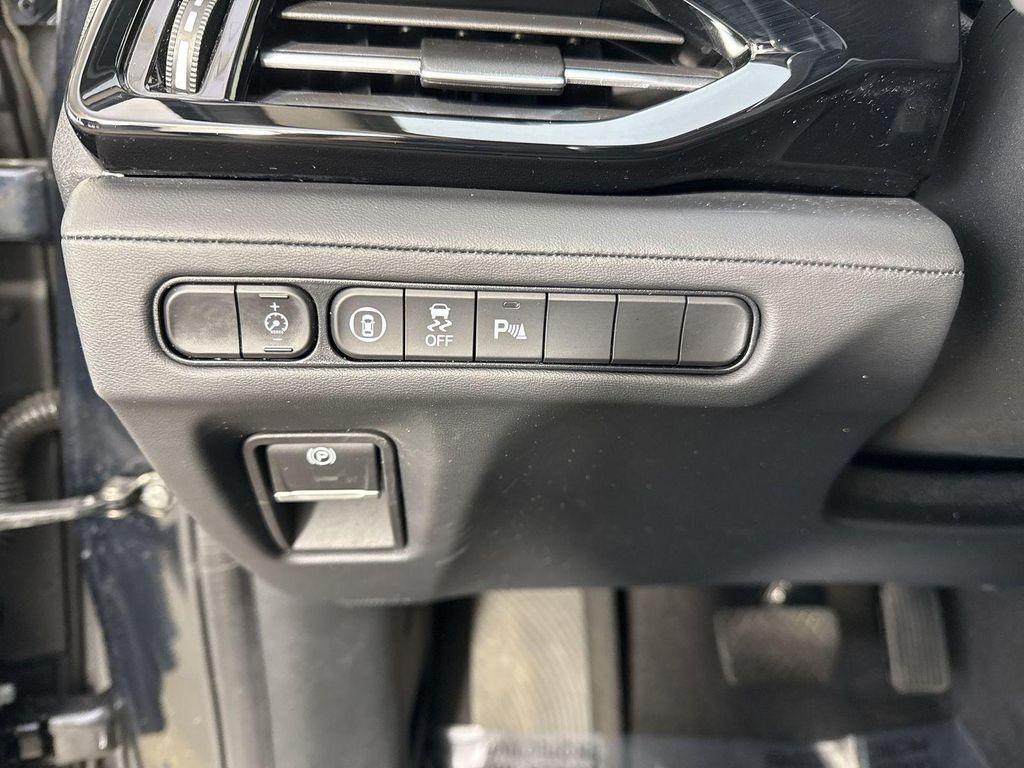 used 2023 Acura MDX car, priced at $39,995
