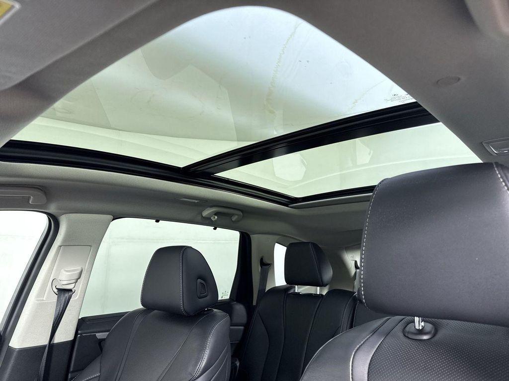 used 2023 Acura MDX car, priced at $39,995