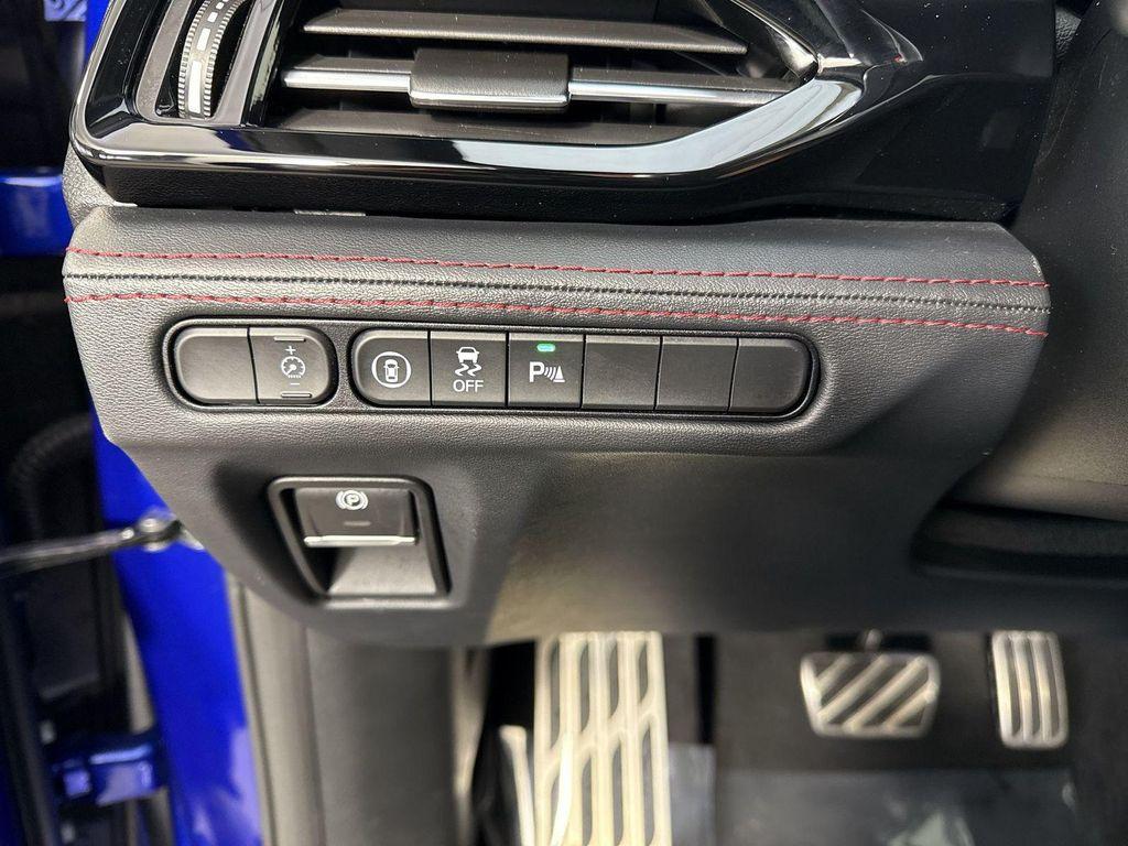 used 2022 Acura MDX car, priced at $49,495