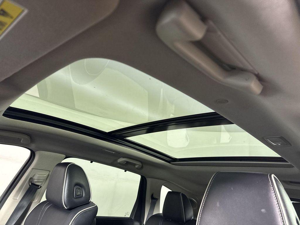 used 2023 Acura MDX car, priced at $40,897