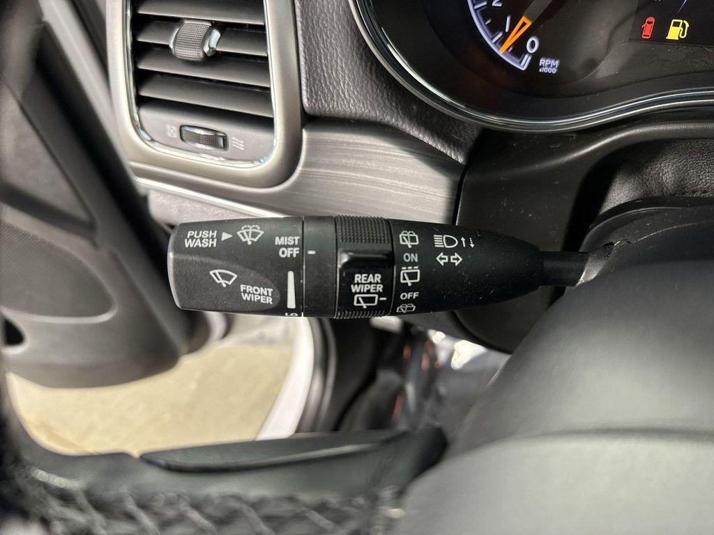 used 2022 Jeep Grand Cherokee car, priced at $24,997